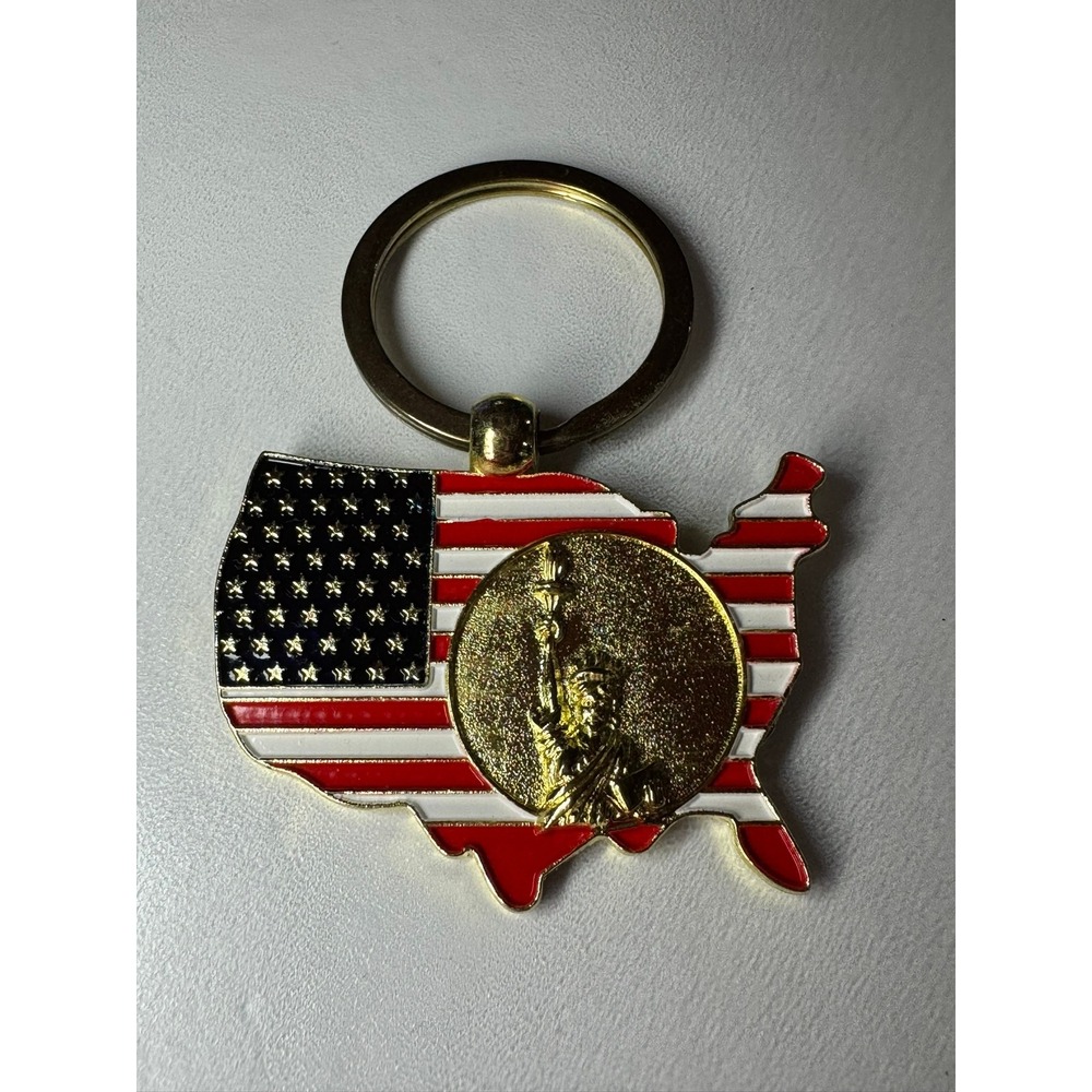 USA United States Map Flag Statue of Liberty Keychain Souvenir Gold Tone